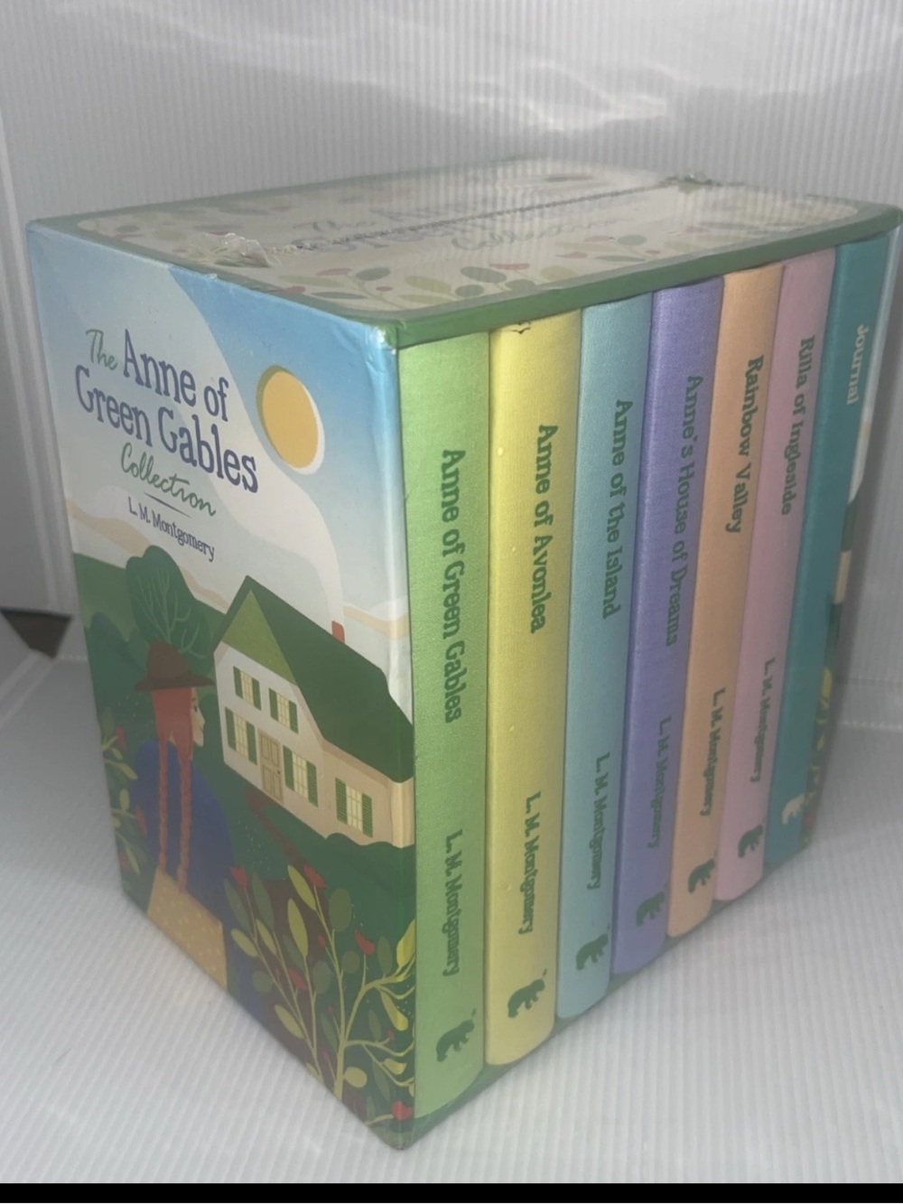 The Anne of Green Gables Collection: 6 Book Set plus Journal- Sealed